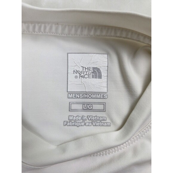 The North Face Men's Large White Short Sleeve T-shirt with Flaws - Picture 7 of 9